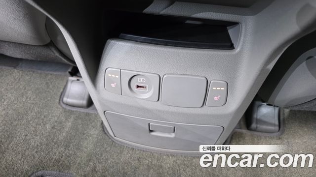 Kia Canival 2019 — photo 25