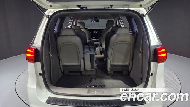 Kia Canival 2019 — photo 26