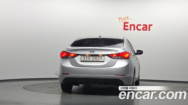Hyundai AVANTE 2014 — photo 4