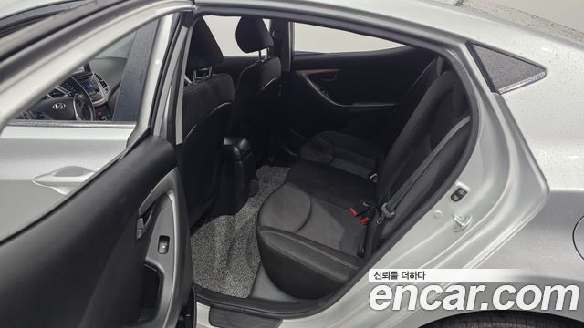 Hyundai AVANTE 2014 — photo 11