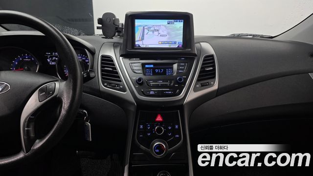 Hyundai AVANTE 2014 — photo 15