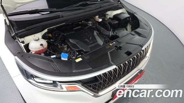 Kia Canival 2023 — photo 6
