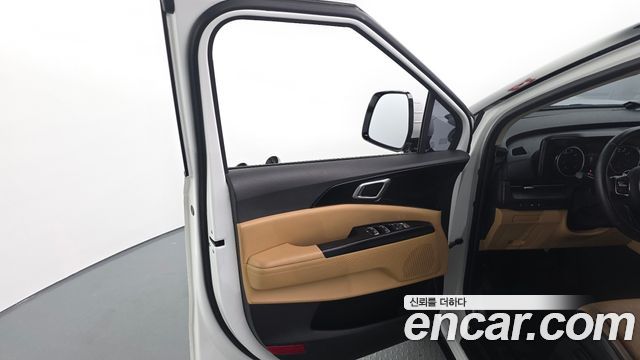 Kia Canival 2023 — photo 14