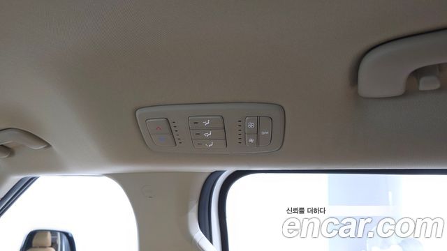 Kia Canival 2023 — photo 36