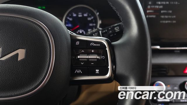 Kia Canival 2023 — photo 41