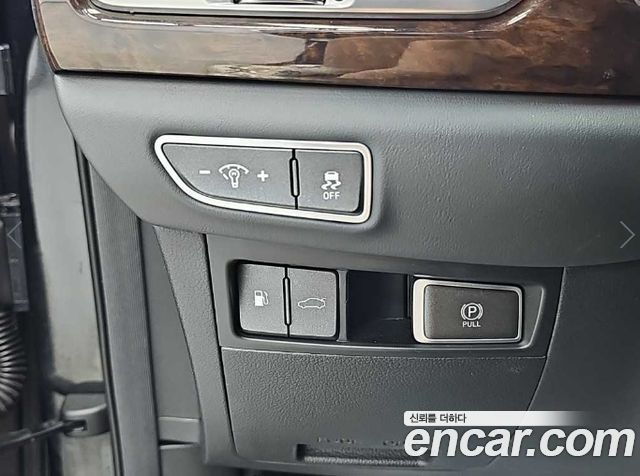 Genesis EQ900 2016 — photo 18