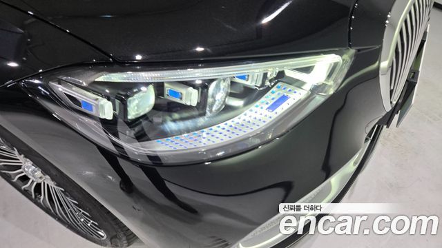 Mercedes-Benz S-Class 2025 — photo 12