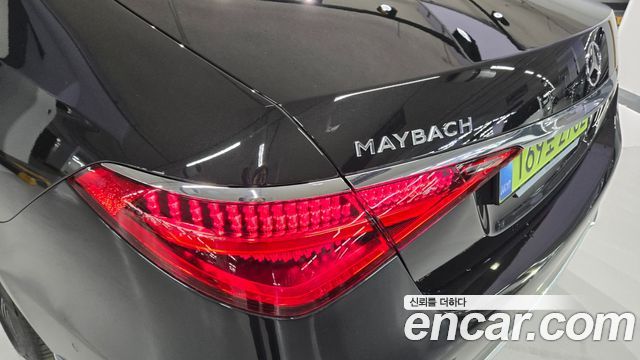 Mercedes-Benz S-Class 2025 — photo 13