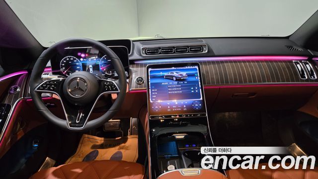 Mercedes-Benz S-Class 2025 — photo 17