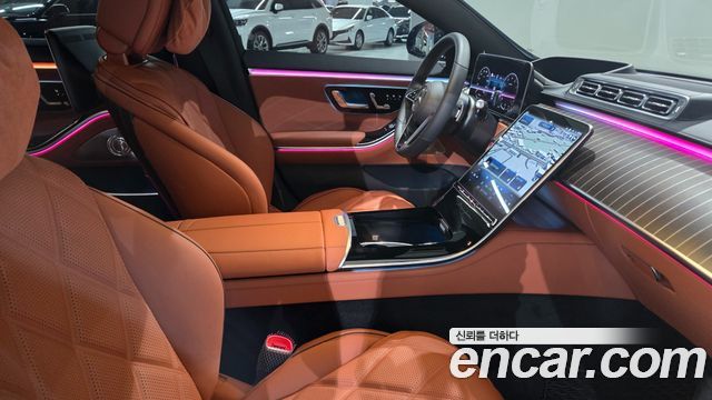 Mercedes-Benz S-Class 2025 — photo 18