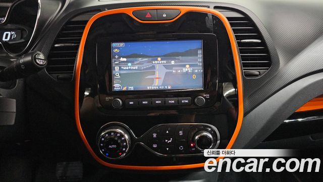 Renault Korea QM3 2015 — photo 18