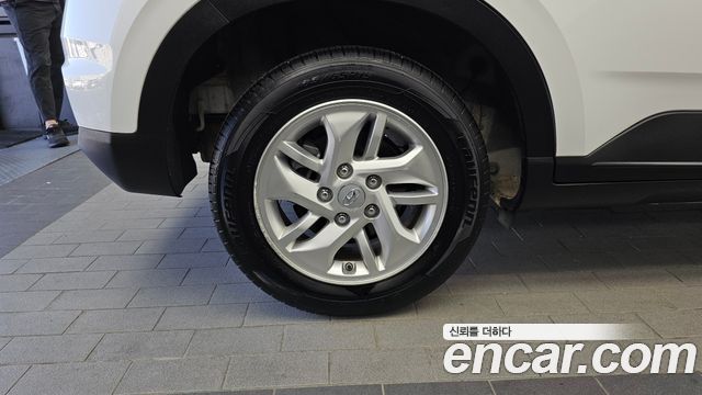 Hyundai Venue 2023 — photo 5