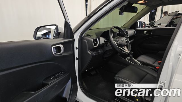 Hyundai Venue 2023 — photo 10