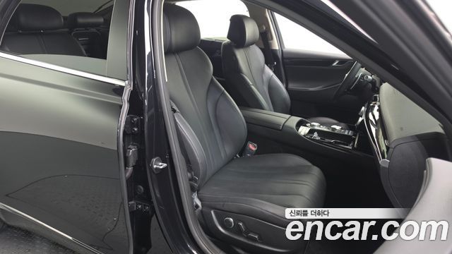 Genesis G80 2023 — photo 12