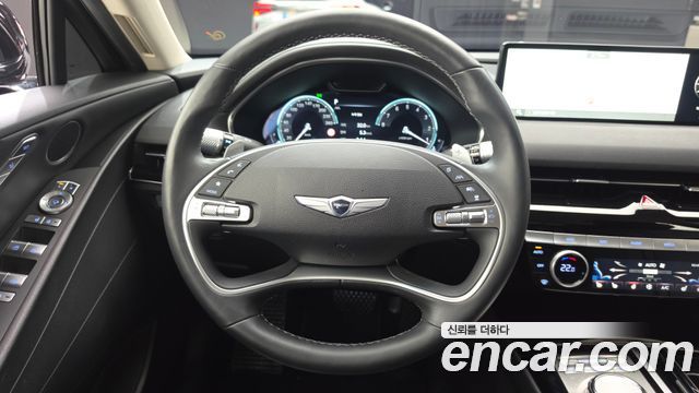 Genesis G80 2023 — photo 13