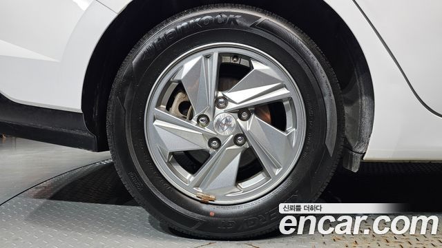 Hyundai AVANTE 2024 — photo 5
