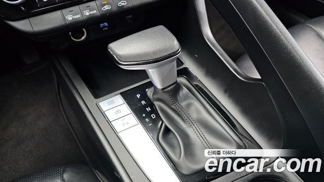Hyundai AVANTE 2024 — photo 12