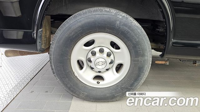 Chevrolet Express Van 2018 — photo 5