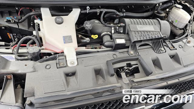 Chevrolet Express Van 2018 — photo 6