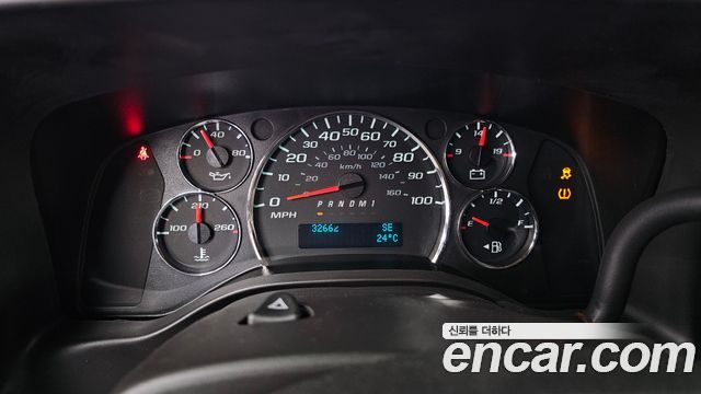 Chevrolet Express Van 2018 — photo 8