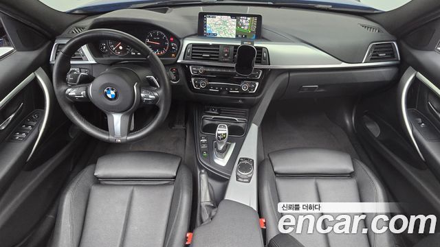 BMW 3-Series 2018 — photo 10