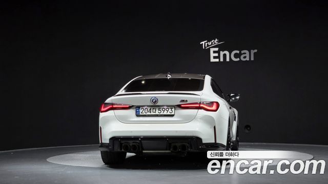 BMW M4 2022 — photo 4