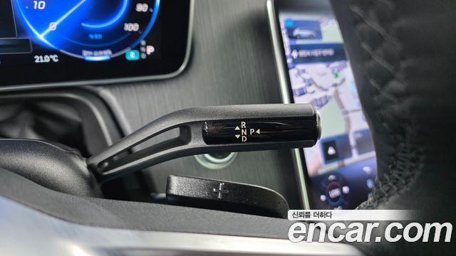 Mercedes-Benz EQE 2023 — photo 12
