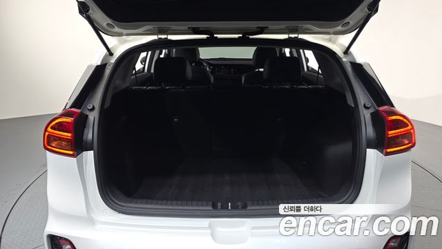 Kia Niro 2020 — photo 17