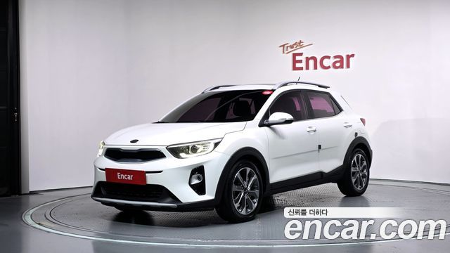 Kia Stonic 2018 — photo 1