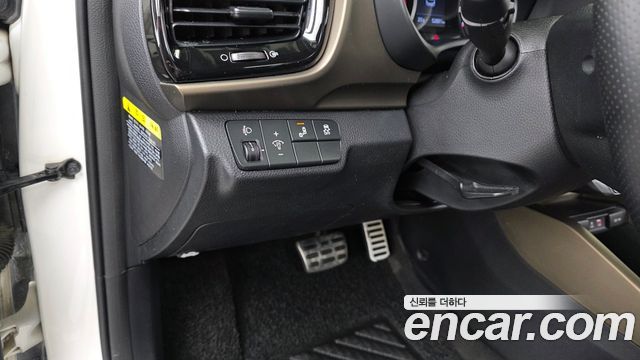Kia Stonic 2018 — photo 24