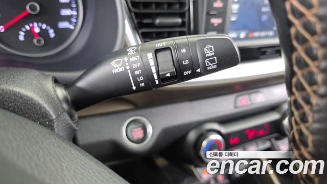 Kia Stonic 2018 — photo 25