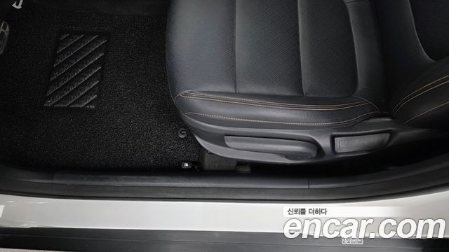 Kia Stonic 2018 — photo 31