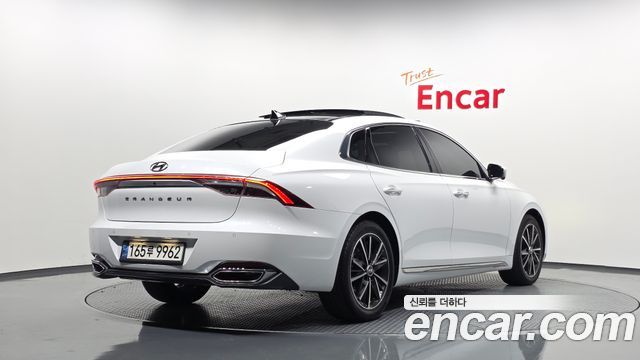 Hyundai Grandeur 2022 — photo 2