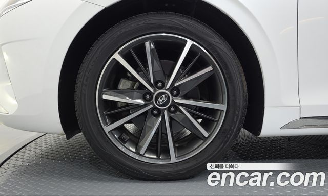Hyundai Grandeur 2022 — photo 5