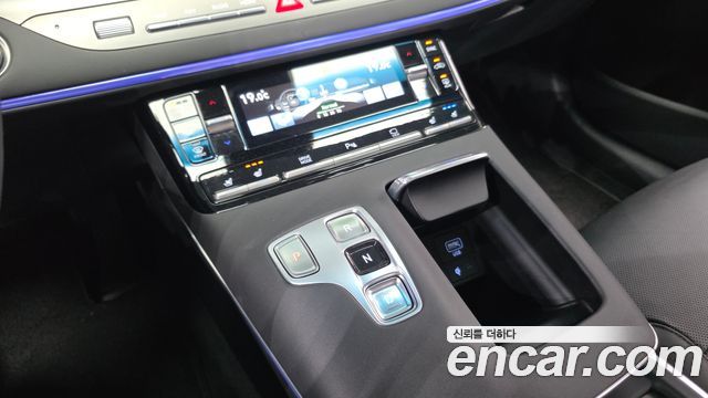 Hyundai Grandeur 2022 — photo 12