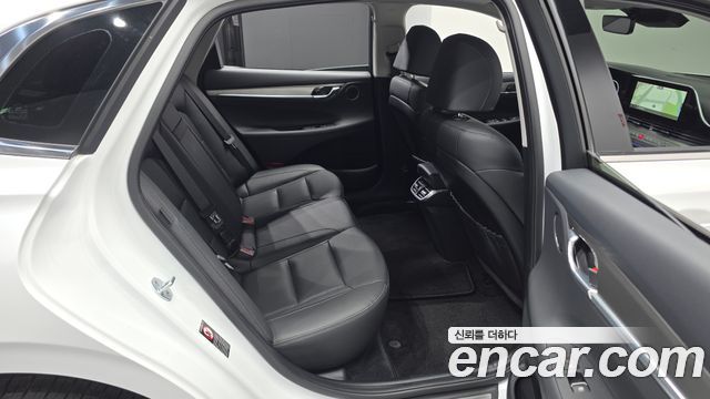 Hyundai Grandeur 2022 — photo 17