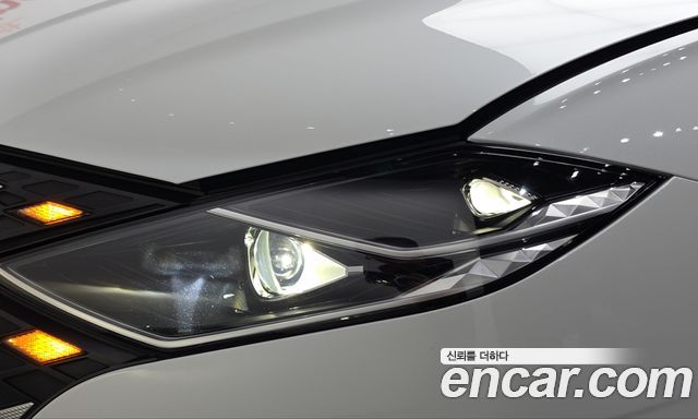 Hyundai Grandeur 2022 — photo 8