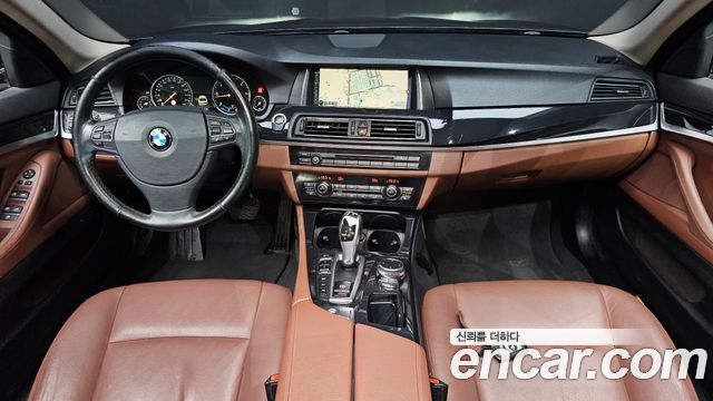 BMW 5-Series 2016 — photo 7
