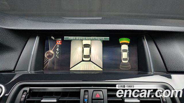 BMW 5-Series 2016 — photo 13