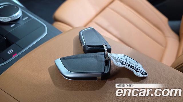 BMW 3-Series 2024 — photo 22