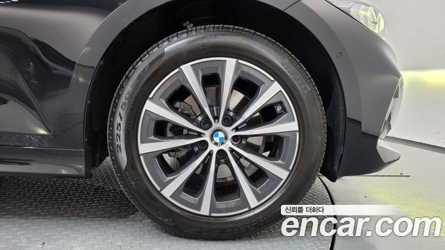 BMW 3-Series 2024 — photo 7