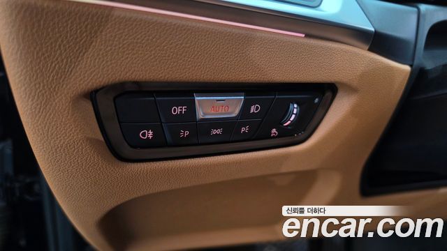 BMW 3-Series 2024 — photo 29