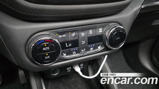 Chevrolet Korea Trailblazer 2022 — photo 23