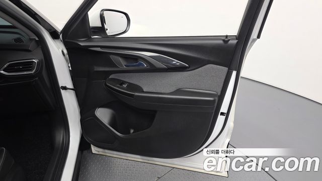 Chevrolet Korea Trailblazer 2022 — photo 14