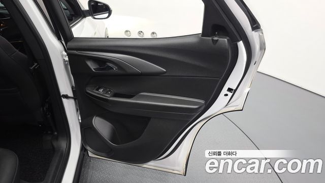 Chevrolet Korea Trailblazer 2022 — photo 15