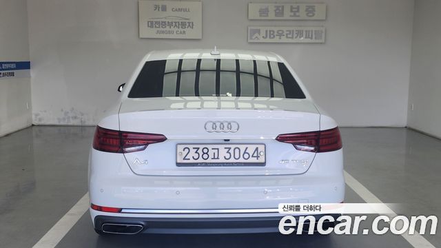 Audi A4 2019 — photo 5