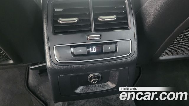 Audi A4 2019 — photo 17