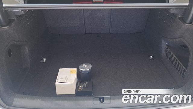 Audi A4 2019 — photo 18