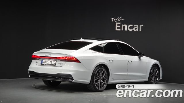 Audi A7 2025 — photo 2