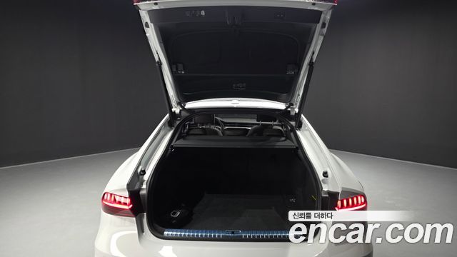 Audi A7 2025 — photo 26